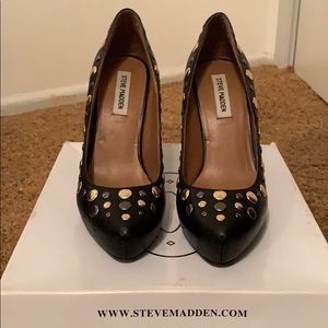 Steve Madden pumps